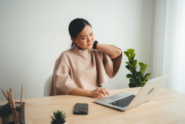 Neck Pain and Spine Care: When to Seek a Doctor?